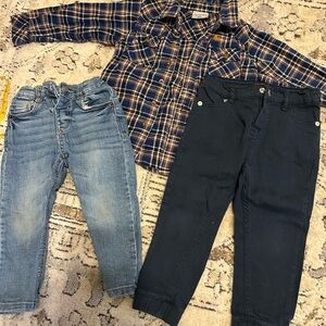 Lot of toddler boys clothes